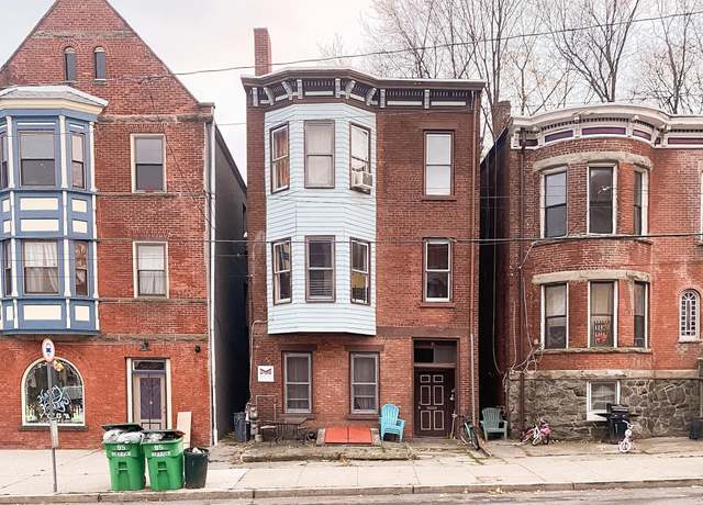 Property at 95 Renwick St, Newburgh, NY 12550, 11 beds, 3 baths