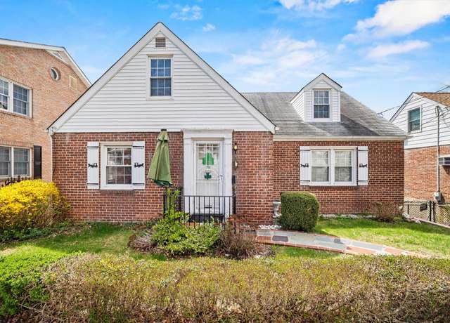Property at 39 King Ave, Yonkers, NY 10704, 2 beds, 1 bath