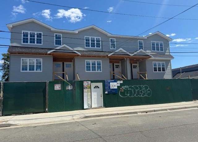 Property at 338 Beach 46th St, Far Rockaway, NY 11691, 6 beds, 4 baths