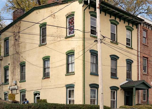 Property at 117 Montgomery St, Newburgh, NY 12550, 6 beds, 4 baths