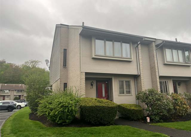 Property at 827 Oronoke Rd Unit 5-1, Call Listing Agent, NY 06708, 2 beds, 1.5 baths