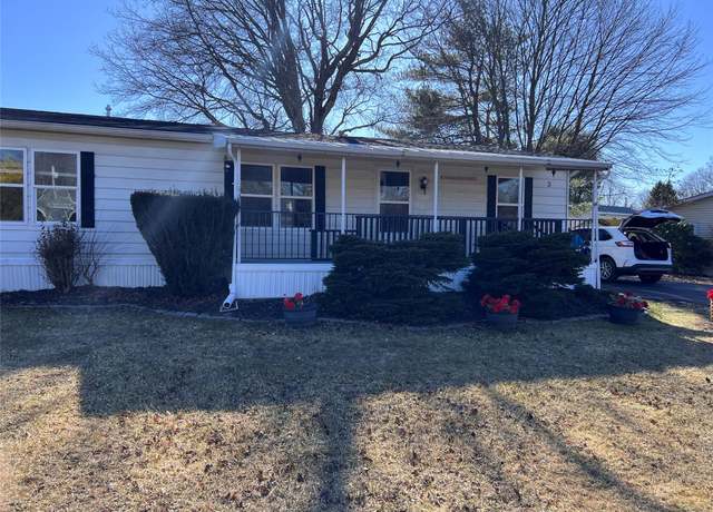 Property at 3 Lanai Ln, New Paltz, NY 12561, 3 beds, 2 baths
