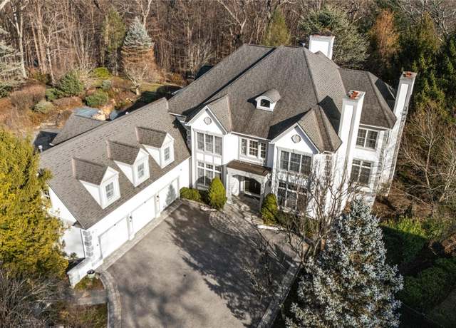 Property at 2 Camden Ct, Irvington, NY 10533, 5 beds, 6 baths