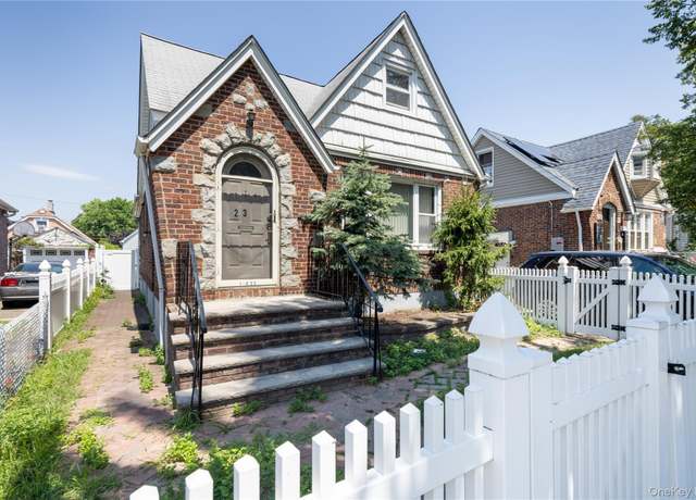 Property at 16923 144th Rd, Springfield Gardens, NY 11434, 3 beds, 1.5 baths