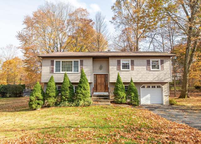 Property at 16 Glenn Ln, New City, NY 10956, 4 beds, 2.5 baths