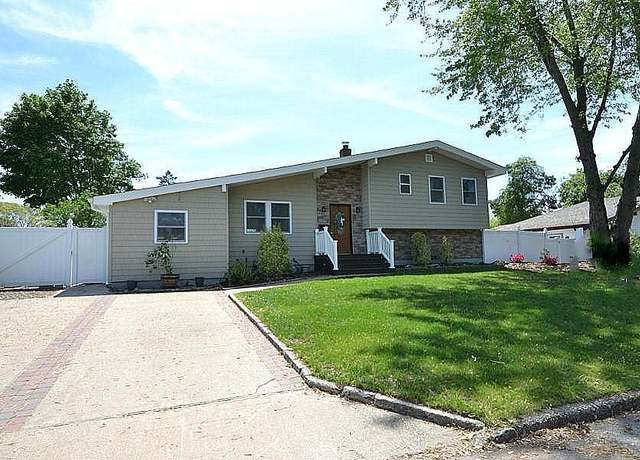 Property at 127 W Court Dr, Centereach, NY 11720, 5 beds, 2 baths