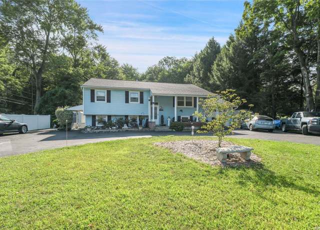 Property at 46 S Ohioville Rd, New Paltz, NY 12561, 4 beds, 2 baths