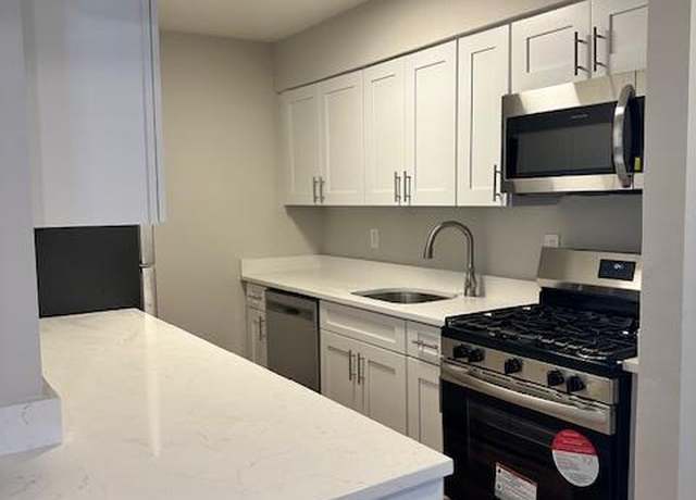 Property at 16 Pointe Cir S #16, Coram, NY 11727, 2 beds, 1 bath
