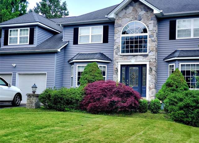 Property at 1010 Pine Vw, New Windsor, NY 12553, 5 beds, 4 baths
