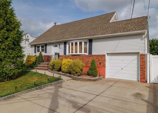 Property at 2157 Roosevelt Ave, East Meadow, NY 11554, 4 beds, 2 baths