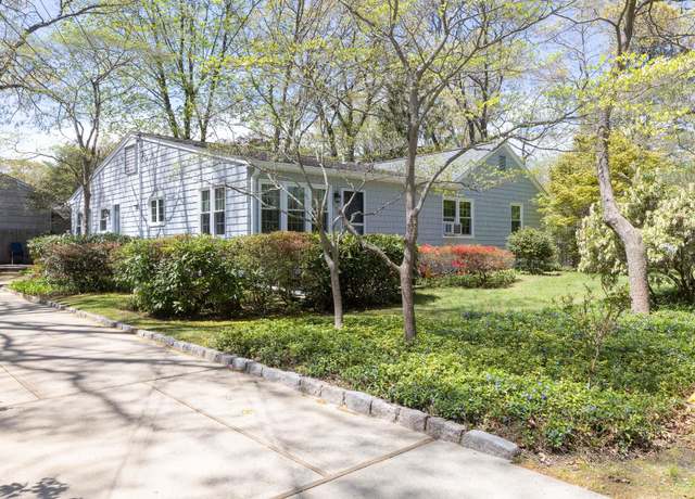 Property at 8 Parkside Ave, Miller Place, NY 11764, 5 beds, 2.5 baths