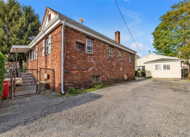 Property at 67 Hazel St, Glen Cove, NY 11542, 7 beds