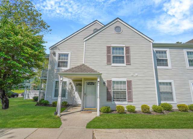 Property at 120 Fairview Cir #120, Middle Island, NY 11953, 2 beds, 1.5 baths