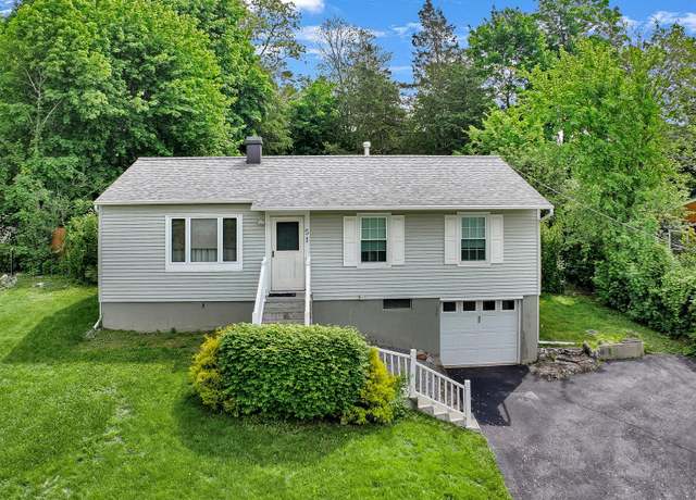 Property at 51 Longview Dr, Fishkill, NY 12524, 3 beds, 1 bath