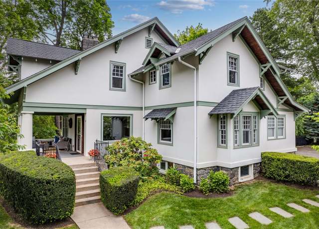 Property at 35 Mayhew Ave, Larchmont, NY 10538, 4 beds, 3 baths