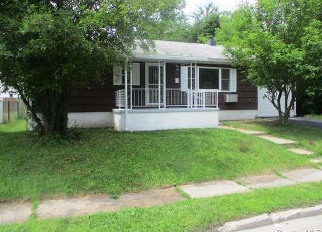 Property at 118 Ryan St, Port Jervis, NY 12771, 3 beds, 1 bath