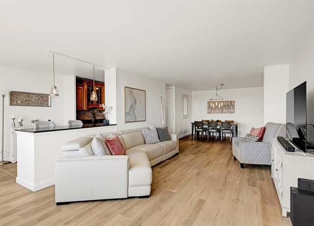Property at 61-20 Grand Central Pkwy Unit B1203, Forest Hills, NY 11375, 2 beds, 2 baths