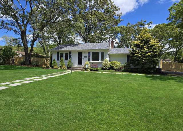 Property at 149 S Evergreen Dr, Selden, NY 11784, 2 beds, 1 bath