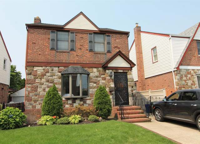 Property at 62-16 82nd Pl, Middle Village, NY 11379, 3 beds, 2 baths