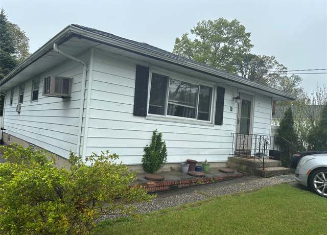 Property at 90 Blue Point Rd, Selden, NY 11784, 3 beds, 2 baths