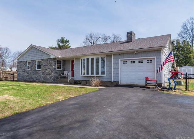 Property at 243 Union St, Montgomery, NY 12549, 3 beds, 2 baths