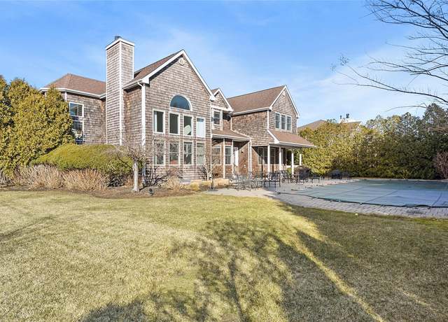 Property at 1 Seasons Ln, Southampton, NY 11968, 5 beds, 5.5 baths