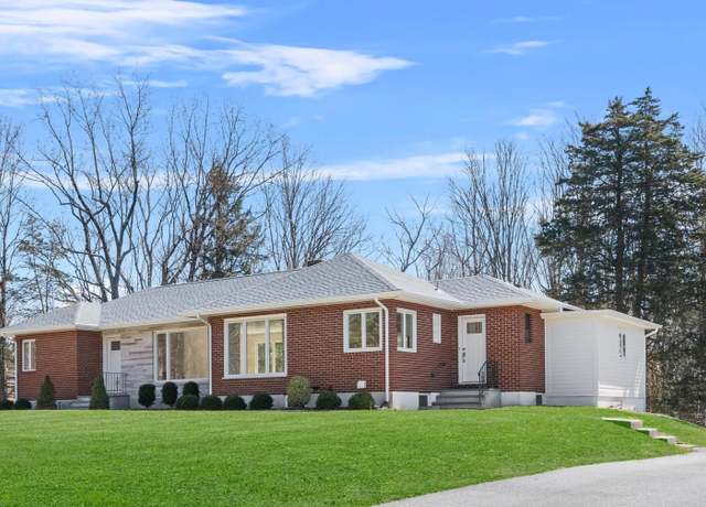 Property at 10 E Ridge Rd, Warwick, NY 10990, 3 beds, 2 baths