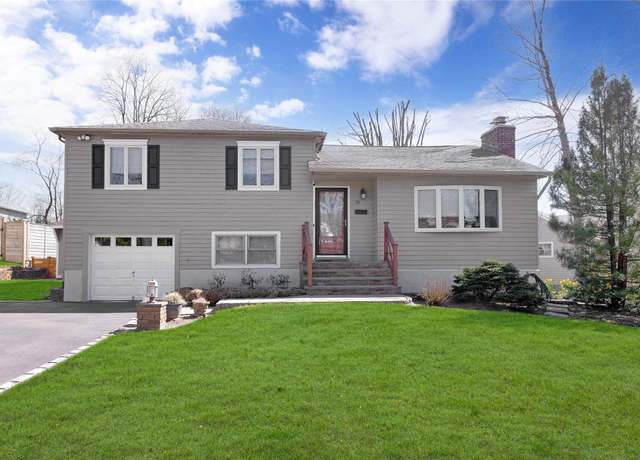 Property at 79 Yoakum St, Farmingdale, NY 11735, 3 beds, 2 baths