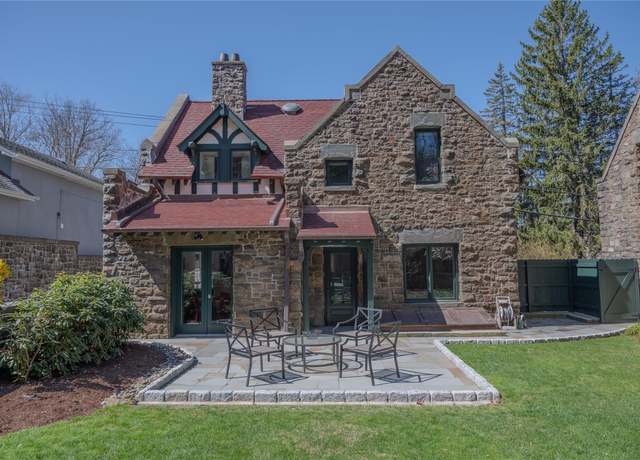 Property at 57 Clubhouse Rd, Tuxedo Park, NY 10987, 2 beds, 2 baths