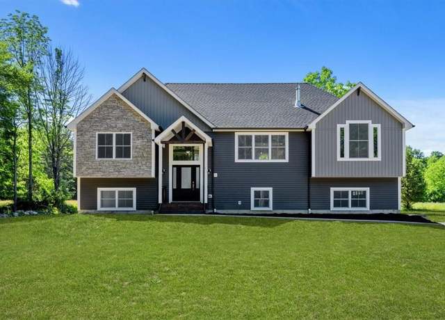 Property at 348 Cragsmoor Rd, Pine Bush, NY 12566, 4 beds, 3 baths