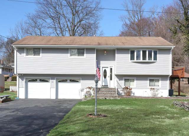 Property at 56 East St, West Nyack, NY 10994, 4 beds, 2.5 baths