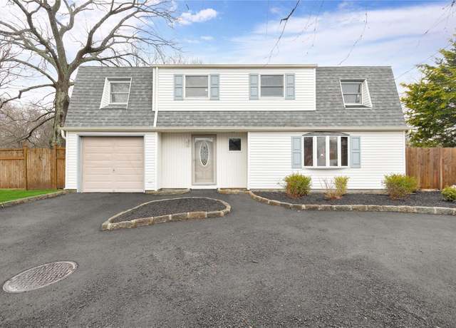 Property at 62 King Ave, Selden, NY 11784, 4 beds, 2.5 baths