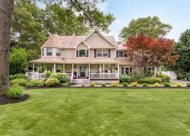 Property at 34 N Country Rd, Shoreham, NY 11786, 4 beds, 4 baths