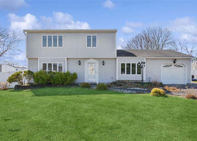 Property at 18 Sprat St, Medford, NY 11763, 4 beds, 2 baths