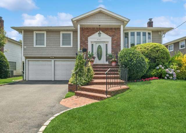 Property at 3142 Monterey Dr, Merrick, NY 11566, 4 beds, 3 baths