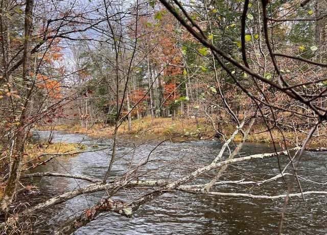 Property at 105 Laurie Ln, Call Listing Agent, NY