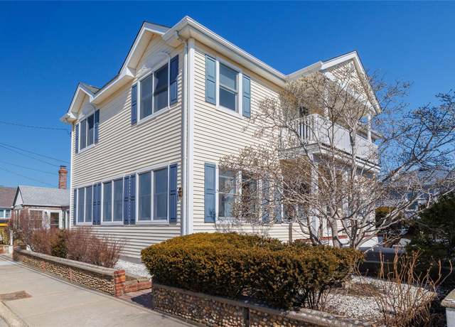 Property at 130 Cedarhurst Ave, Point Lookout, NY 11569, 5 beds, 2.5 baths