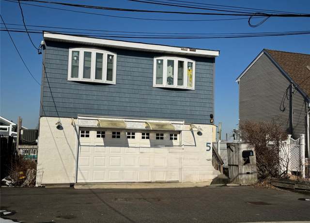 Property at 5 Washington Pl, Baldwin, NY 11510, 2 beds, 1 bath