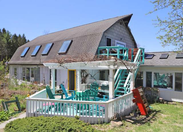 Property at 320 Fulton Hill Rd, Callicoon, NY 12723, 3 beds, 1 bath