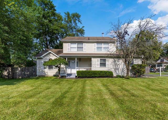 Property at 84 College Ave, Nanuet, NY 10954, 3 beds, 2.5 baths