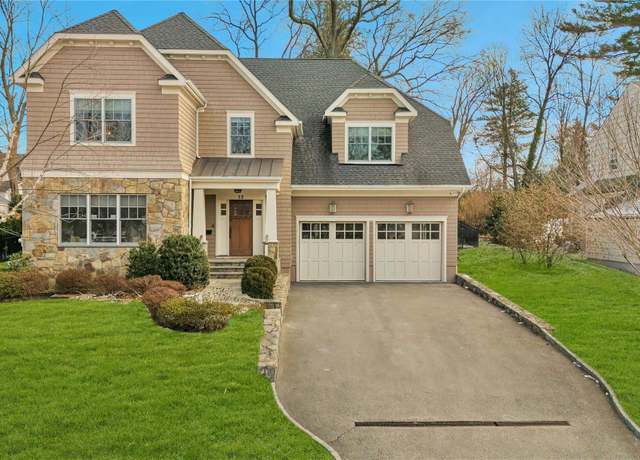 Property at 22 Montrose Rd, Scarsdale, NY 10583, 5 beds, 4.5 baths