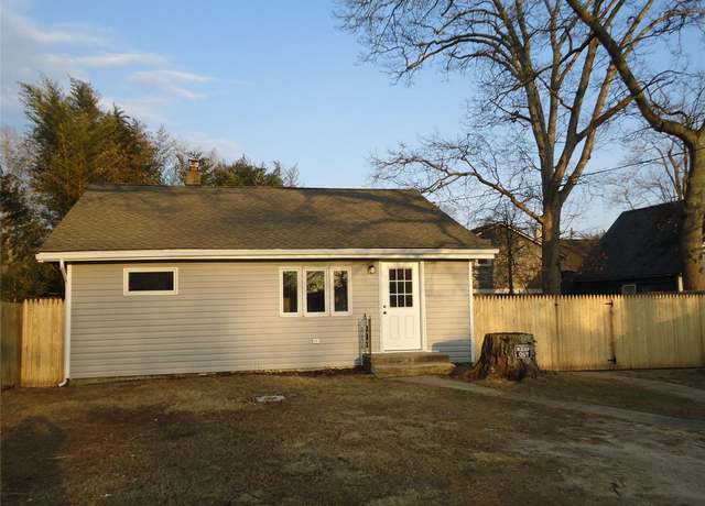 Property at 191 Laurelton Dr, Mastic Beach, NY 11951, 3 beds, 1 bath