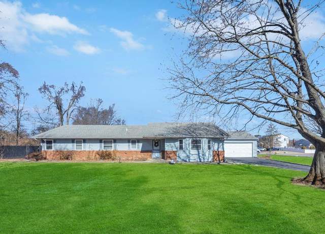 Property at 3 Maywood Ln, Coram, NY 11727, 4 beds, 2 baths
