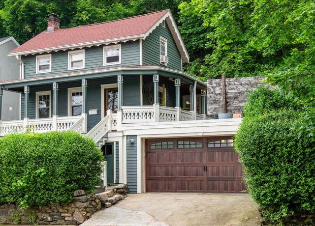 Property at 109 W Franklin St, Tarrytown, NY 10591, 3 beds, 1.5 baths