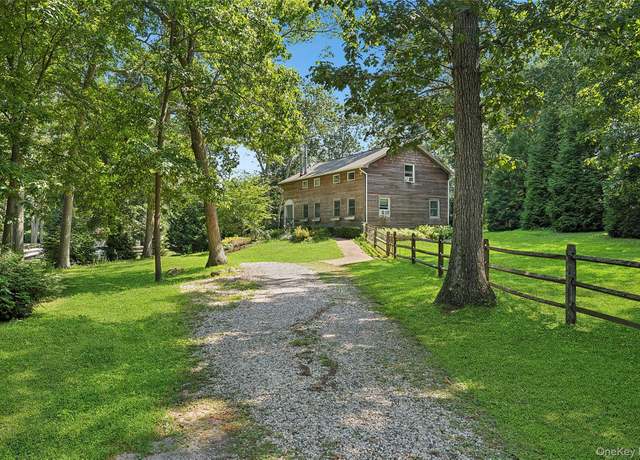 Property at 480 N Bayview Road Ext, Southold, NY 11971, 3 beds, 3 baths