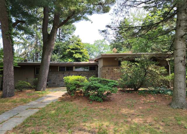 Property at 2 High Pne, Glen Cove, NY 11542, 3 beds, 3.5 baths