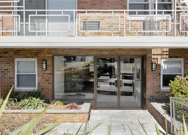 Property at 90 S Park Ave Unit C1, Rockville Centre, NY 11570, 1 bed, 1 bath