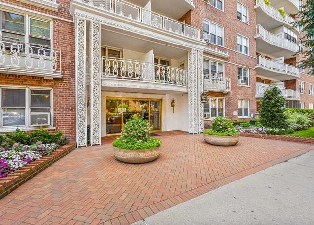 Property at 69-10 108th St Unit 6D, Forest Hills, NY 11375, 2 beds, 1 bath