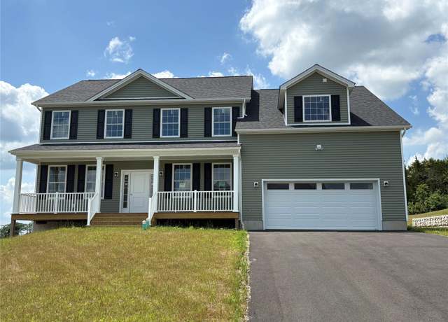 Property at 21 Dartmouth Dr, Poughkeepsie, NY 12603, 4 beds, 2.5 baths