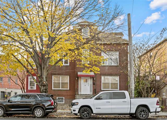 Property at 2543 Williamsbridge Rd, Bronx, NY 10469, 7 beds, 3 baths